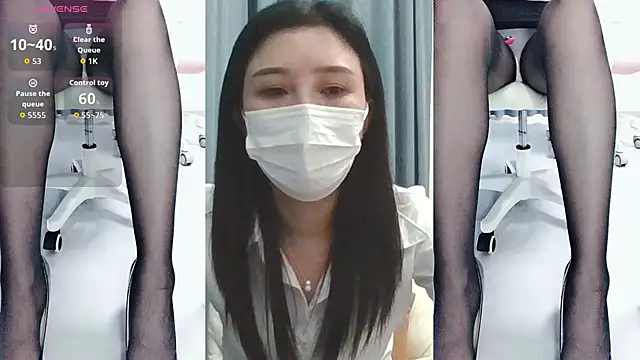 Snapshot of dingding001 chatting on 17, 10, 2025 dingding001 online show from 17, 10, 2025