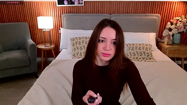 JulliRoss online show from 13, 10, 2025