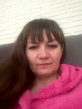 Butterfly8385 online show from 11, 1, 2026