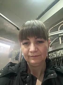 Snapshot of Butterfly8385 chatting on 17, 11, 2025 Butterfly8385 online show from 17, 11, 2025