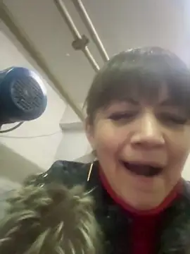 Butterfly8385 online show from 15, 12, 2025