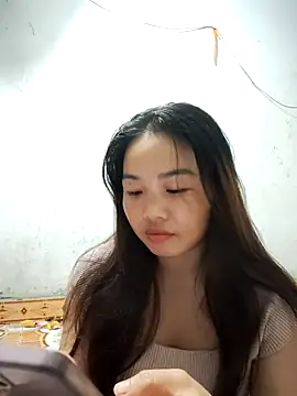 Snapshot of pusi_xinh chatting on 10, 10, 2025 pusi xinh online show from 10, 10, 2025
