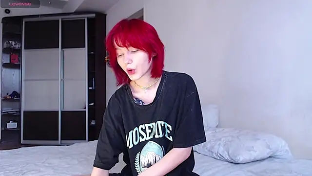 Snapshot of Kate_mikki chatting on 8, 5, 2026 Kate mikki online show from 8, 5, 2026
