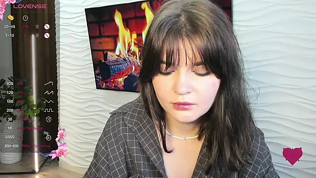 Mori Girll online show from 11, 11, 2025