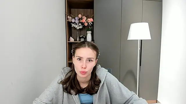 MonetLeitman online show from 12, 10, 2025