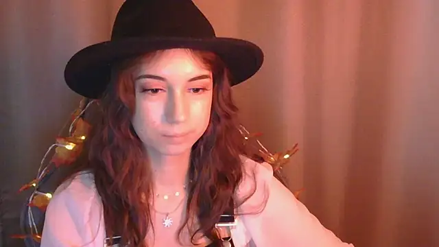 VeraLush online show from 4, 11, 2025