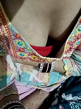 HOT-CPL-11 online show from 9, 11, 2025