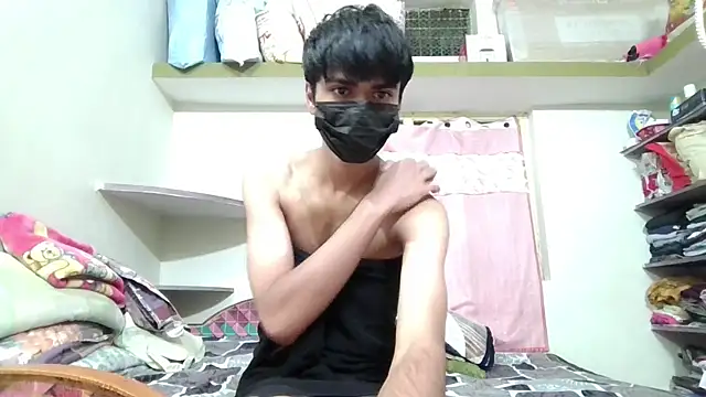 lil-twink19 online show from 25, 10, 2025