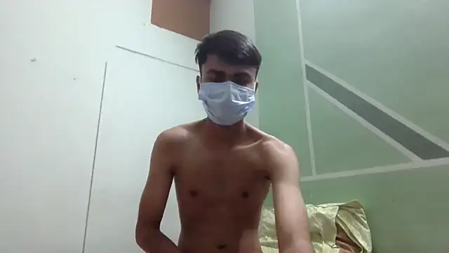 lil-twink19 online show from 28, 10, 2025