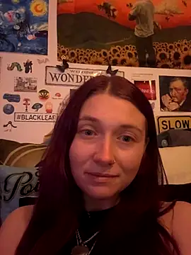Snapshot of PauliinaBlue chatting on 11, 10, 2025 PauliinaBlue online show from 11, 10, 2025