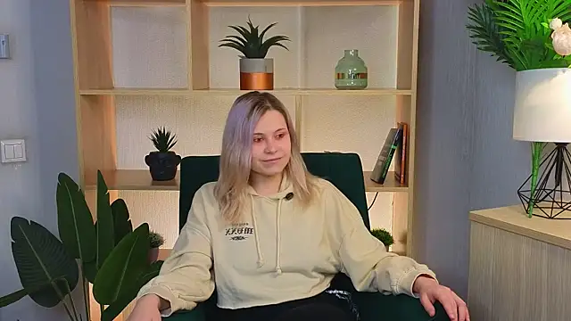 Snapshot of GeorginaPulgarin chatting on 11, 10, 2025 GeorginaPulgarin online show from 11, 10, 2025