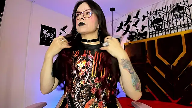 Evangelinejoness  online show from 5, 11, 2025