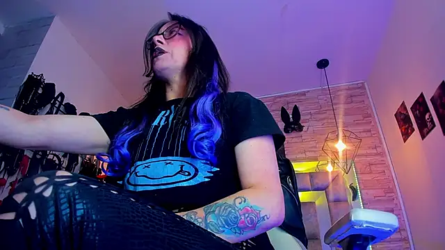 Evangelinejoness  online show from 19, 4, 2026