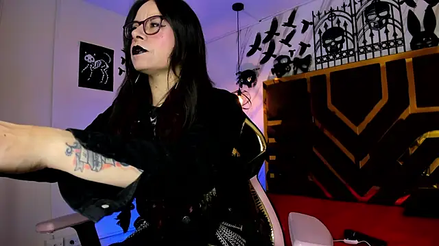 Evangelinejoness  online show from 11, 11, 2025