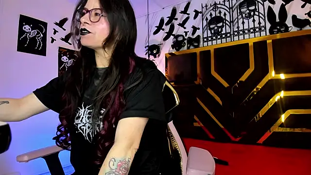 Evangelinejoness  online show from 6, 11, 2025