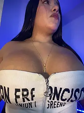 Snapshot of mis-violetha chatting on 15, 5, 2026 mis-violetha online show from 15, 5, 2026