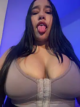 Snapshot of mis-violetha chatting on 30, 5, 2026 mis-violetha online show from 30, 5, 2026