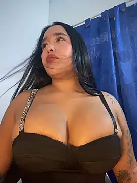 Snapshot of mis-violetha chatting on 12, 6, 2026 mis-violetha online show from 12, 6, 2026