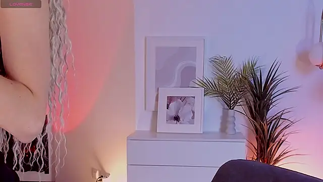 mia silkk online show from 27, 10, 2025