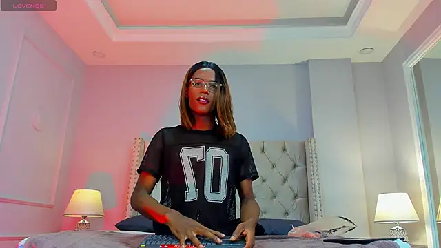 Snapshot of Charlie_Storm_ chatting on 27, 10, 2025 Charlie Storm online show from 27, 10, 2025