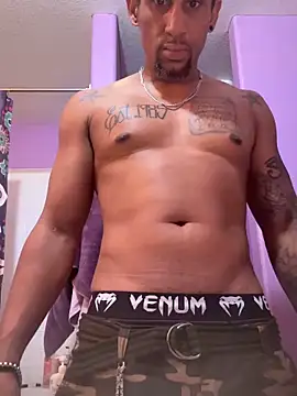 MrDLlongcrippler10inch online show from 2, 11, 2025