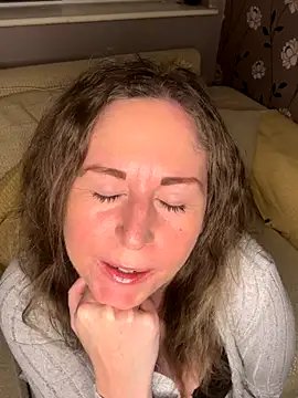 foxy-Chantelle online show from 2, 11, 2025