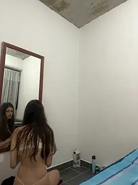 AlessiaLuxx online show from 18, 3, 2026