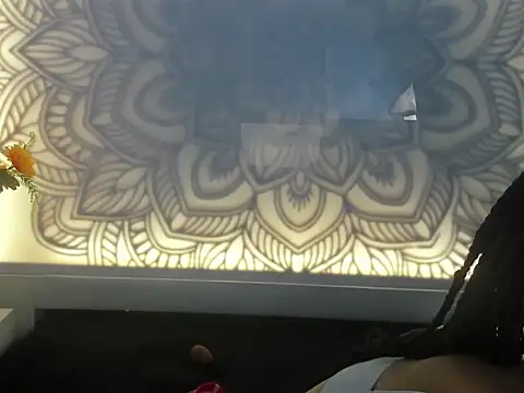 Liisaa Kiss online show from 24, 10, 2025