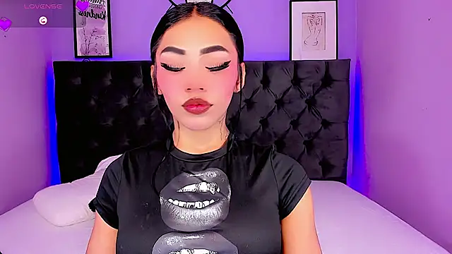 Snapshot of KIISHANNY chatting on 28, 5, 2026 KIISHANNY online show from 28, 5, 2026
