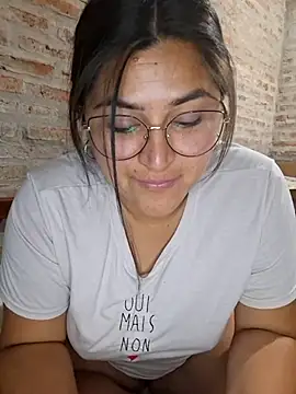 morenalatinaa online show from 1, 4, 2026