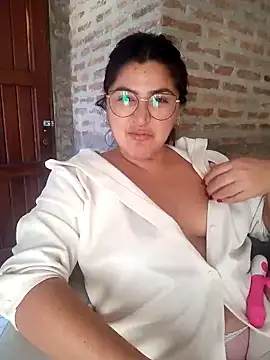 morenalatinaa online show from 13, 3, 2026