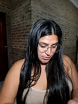 morenalatinaa online show from 3, 3, 2026