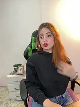 Snapshot of Adeline_1 chatting on 10, 10, 2025 Adeline 1 online show from 10, 10, 2025
