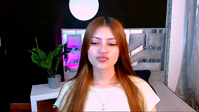 Snapshot of viky_evanss chatting on 15, 10, 2025 viky evanss online show from 15, 10, 2025