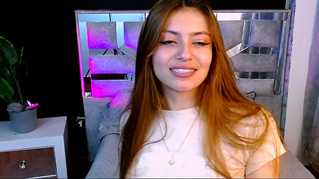 Snapshot of viky_evanss chatting on 27, 11, 2025 viky evanss online show from 27, 11, 2025