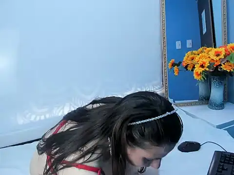 Snapshot of Kylie_Bloom chatting on 28, 11, 2025 Kylie Bloom online show from 28, 11, 2025