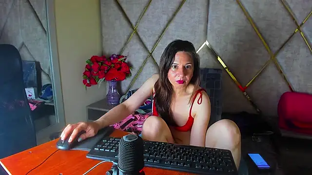 Kylie Bloom online show from 28, 4, 2026