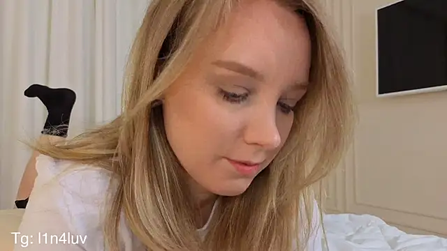 AIicaparkerc online show from 17, 11, 2025