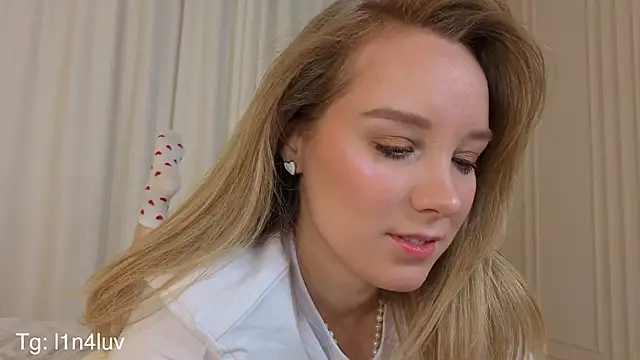 AIicaparkerc online show from 11, 11, 2025