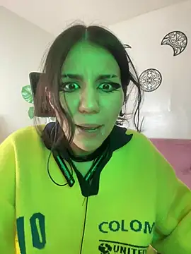 Snapshot of HollyPeach chatting on 21, 7, 2026 HollyPeach online show from 21, 7, 2026