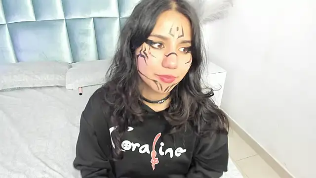 HollyPeach online show from 17, 4, 2026