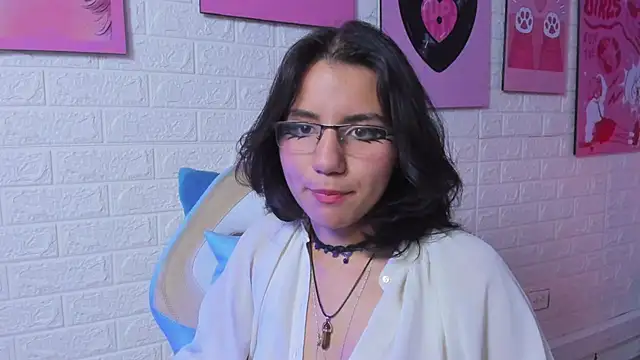 HollyPeach online show from 13, 11, 2025