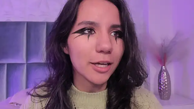 HollyPeach online show from 31, 3, 2026