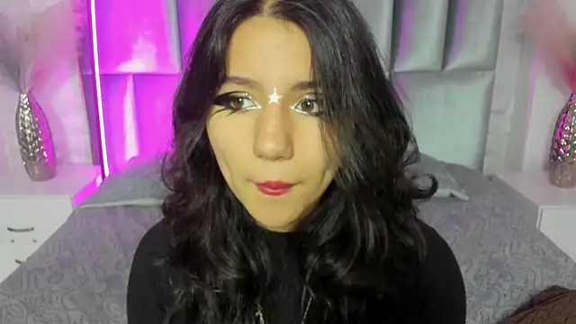 HollyPeach online show from 29, 3, 2026