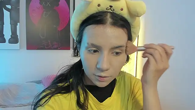HollyPeach online show from 3, 6, 2026