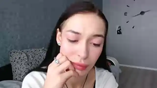 Daphne Darkthorn online show from 2, 11, 2025