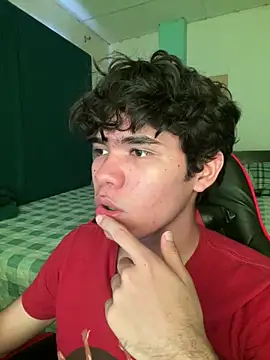 Snapshot of Im_Camii chatting on 8, 11, 2025 Im Camii online show from 8, 11, 2025