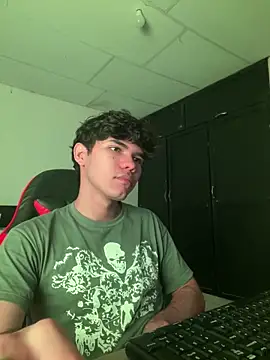 Snapshot of Im_Camii chatting on 18, 12, 2025 Im Camii online show from 18, 12, 2025