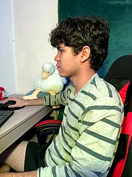 Snapshot of Im_Camii chatting on 13, 10, 2025 Im Camii online show from 13, 10, 2025