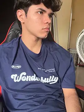 Snapshot of Im_Camii chatting on 21, 11, 2025 Im Camii online show from 21, 11, 2025